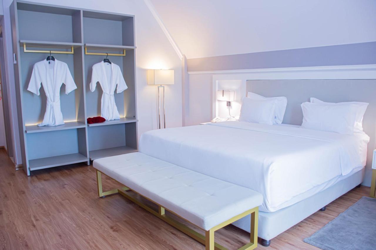Bisinii Boutique Hotel Ciudad del Este Bagian luar foto